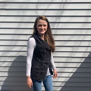 Meet your Posher, Lorie